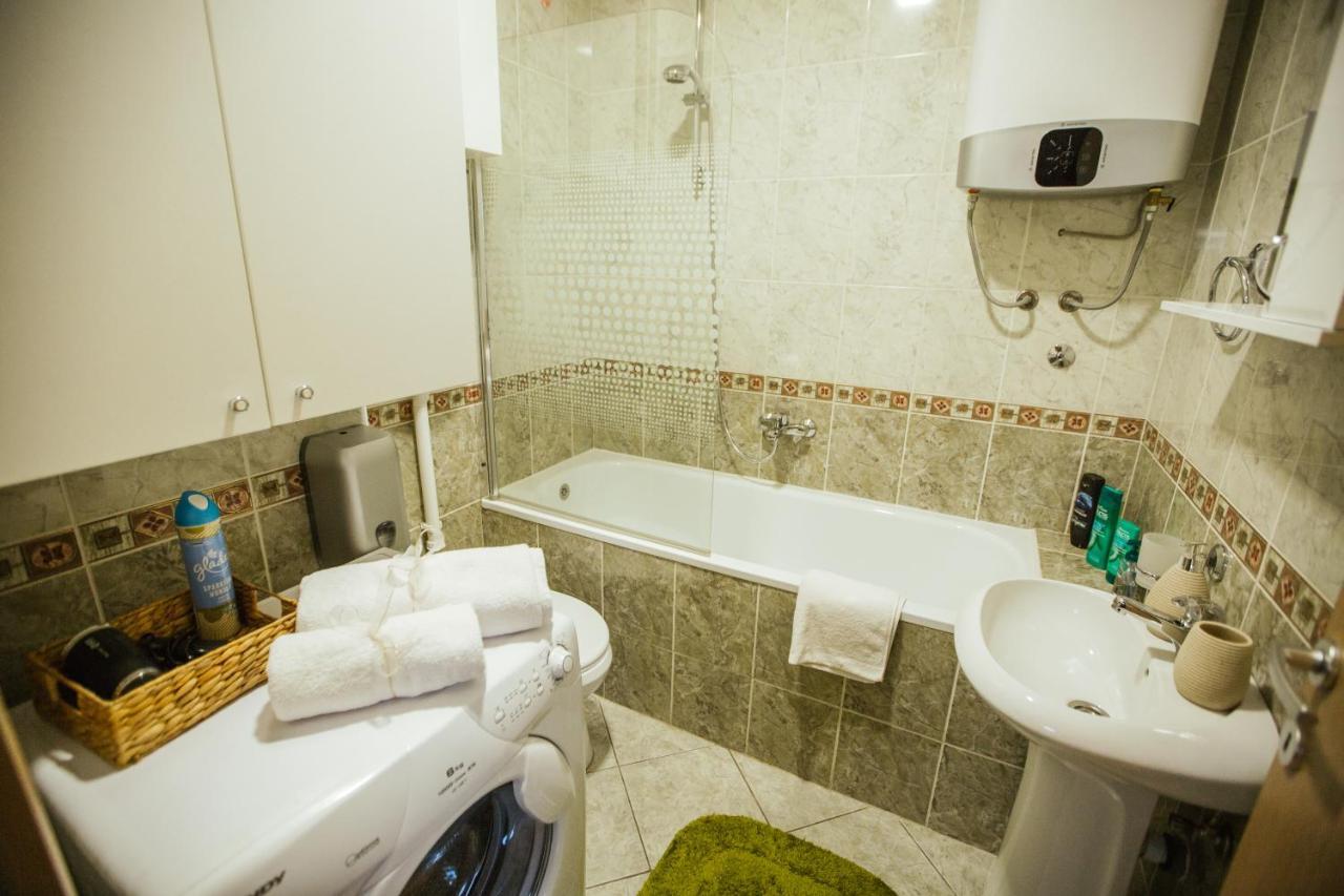 Old Town Flat Apartamento Novi Sad Exterior foto